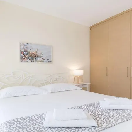 Sea View Ellada, Just 3km From Villa *