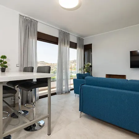 Sea View Ellada, Just 3km From *